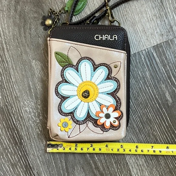 Chala Daisy Crossbody Cell Phone Case Wallet - Picture 15 of 16